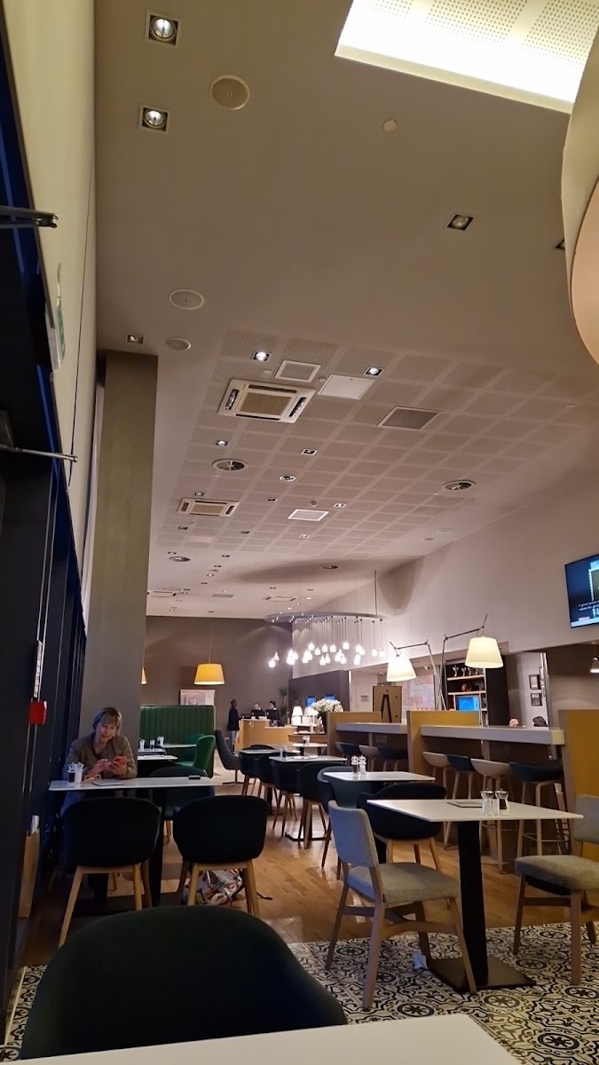 Novotel Restaurant Photos 2